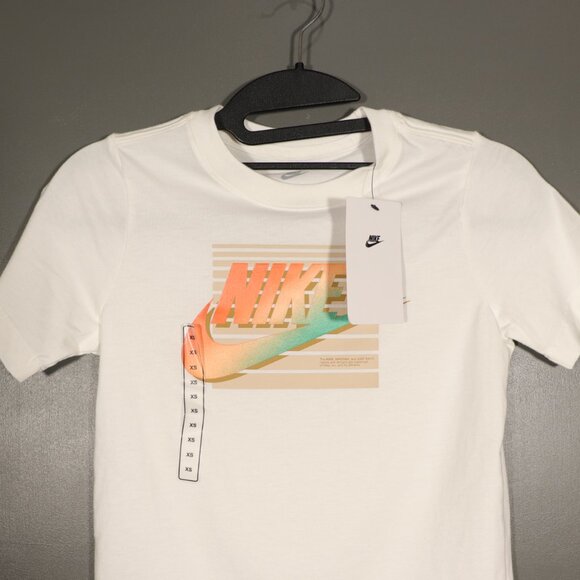 NWT Kids Nike Tee Shirt Size XS - Picture 3 of 9
